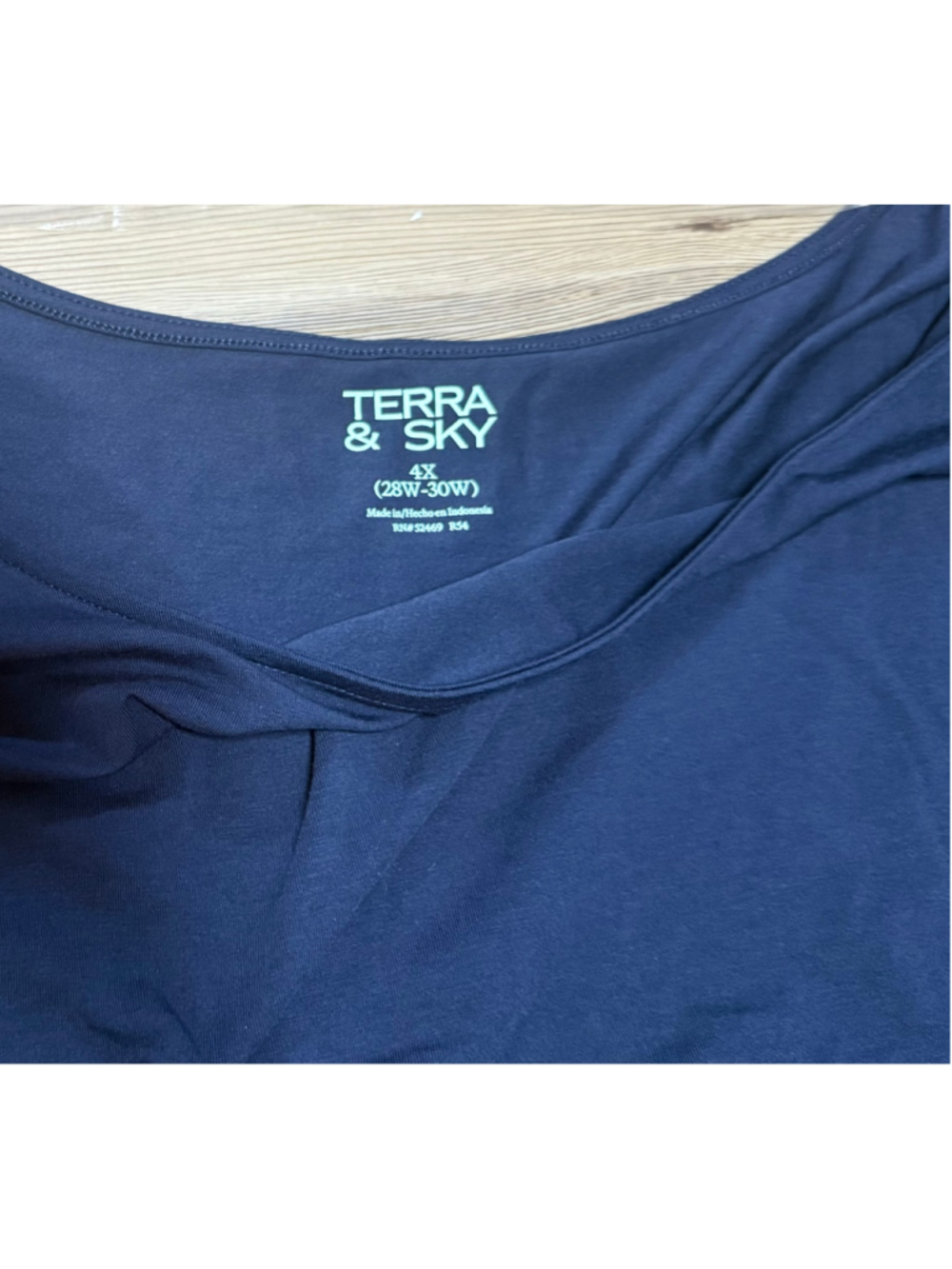 Women's Terra & Sky Navy Short Sleeve Tee, Size 4X - Picture 3 of 10